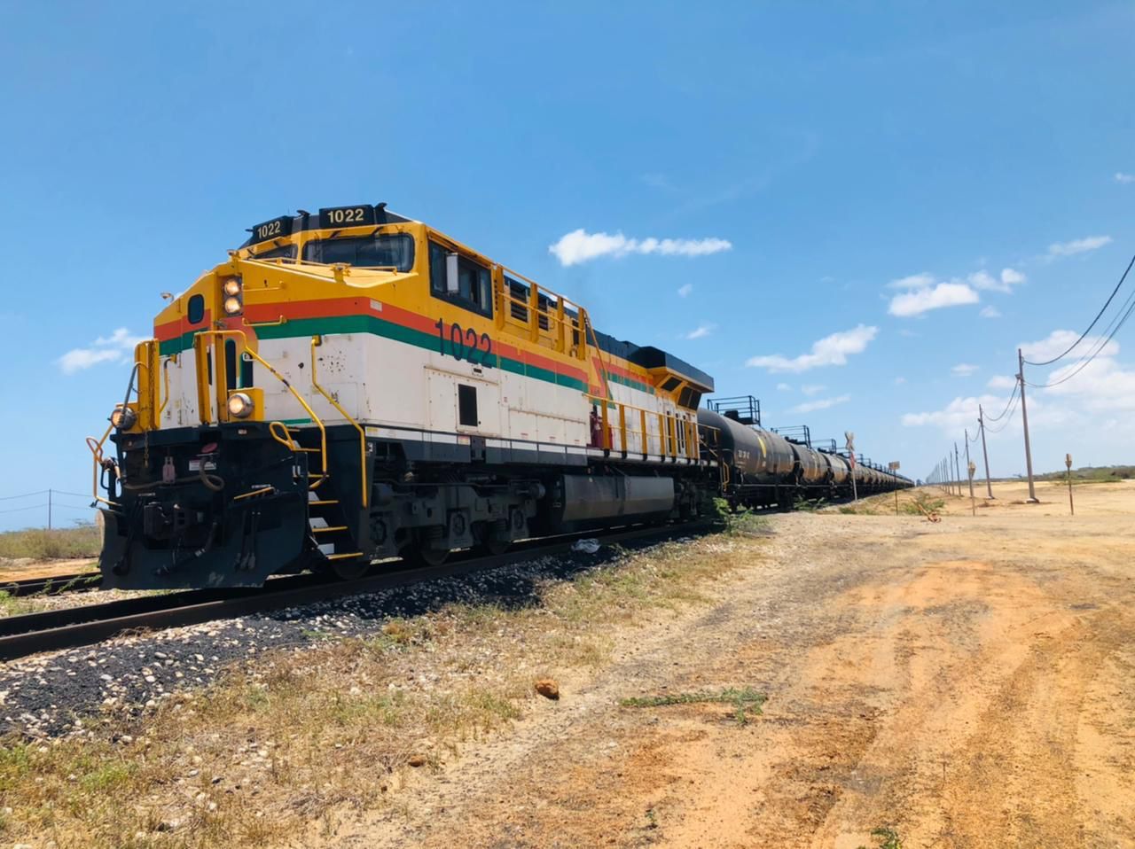Este es el Tren del Agua que se encuentra suspendido.