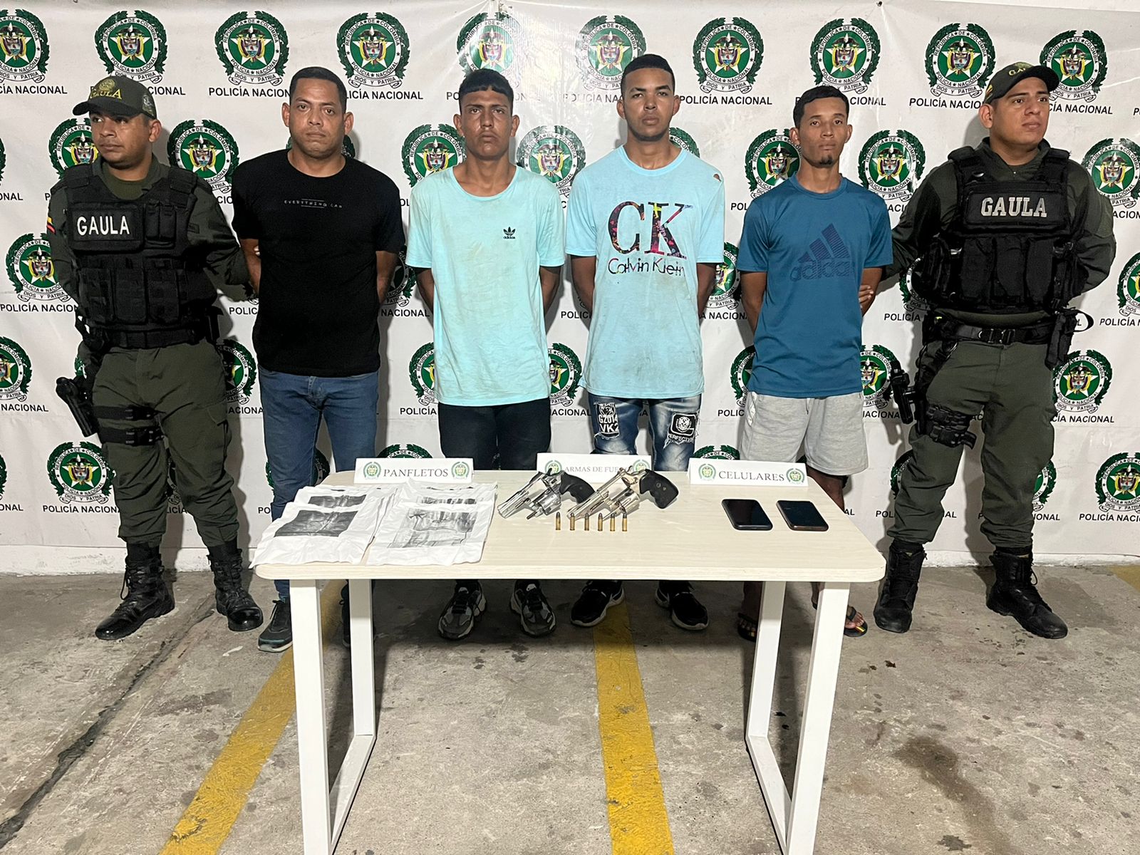 Según información recopilada, los capturados se dirigían a realizar un atentado contra un establecimiento comercial