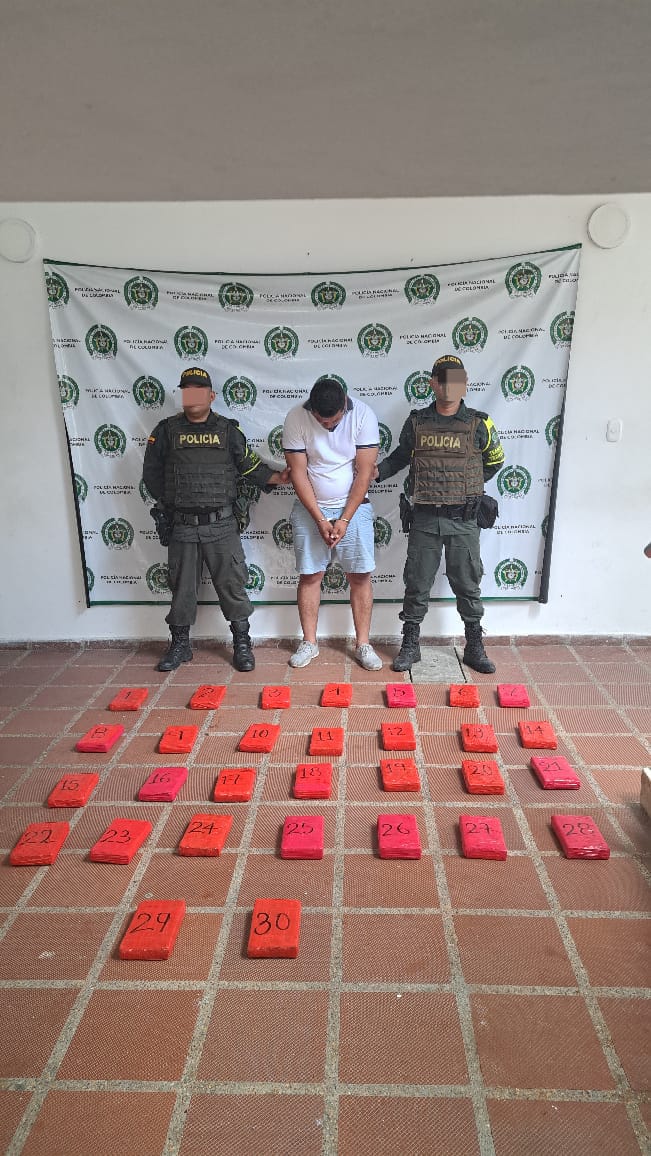 La droga era transportada en un bolso