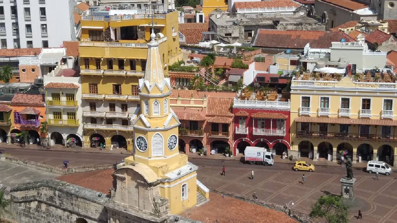 Cierre total en la Calle Plaza de los Coches
