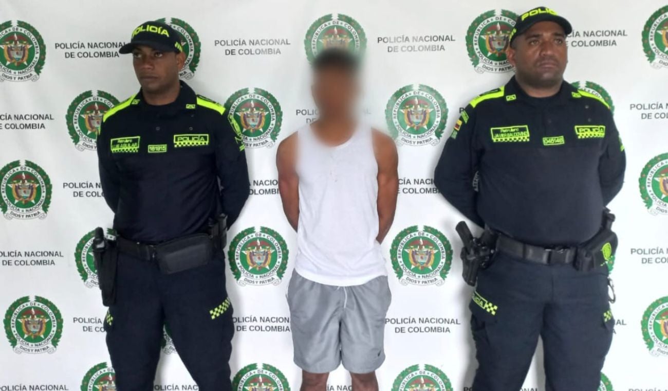 El presunto agresor fue detenido y llevado hasta la estación de Policía y posteriormente dejado a disposición de la Fiscalía General de la Nación