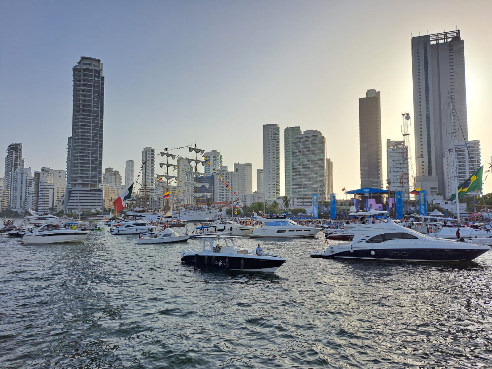 Así se vivirá el Acuatlón y el concierto náutico en Cartagena.