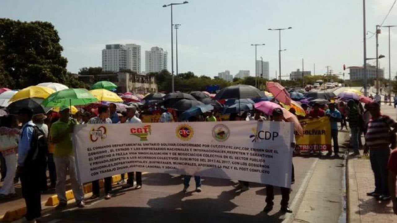 Maestros de Bolívar se unen al paro