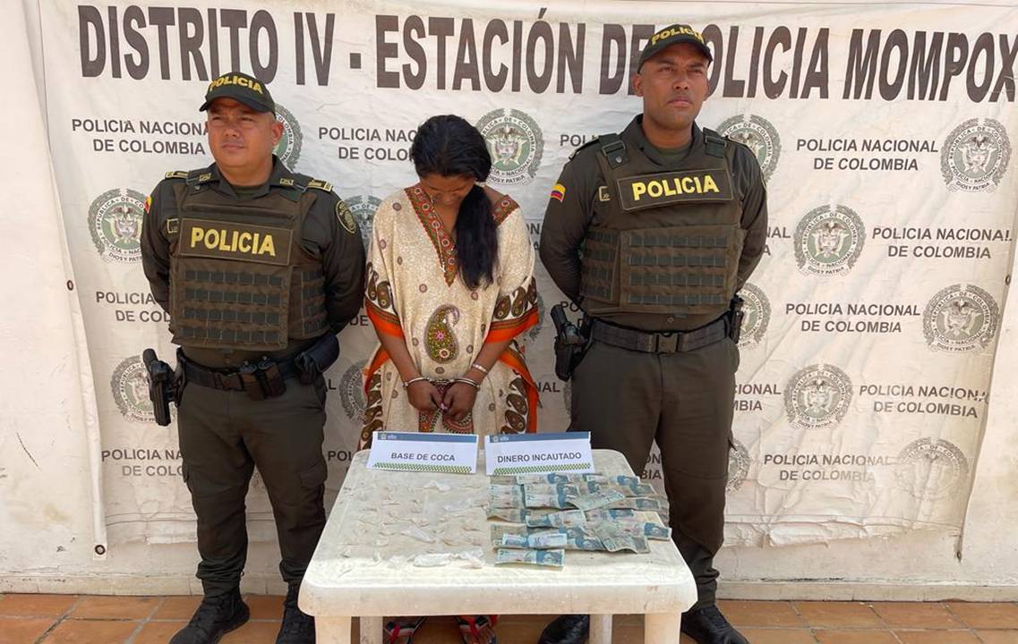 Le fueron encontradas 221 dosis de clorhidrato de cocaína y 73 mil