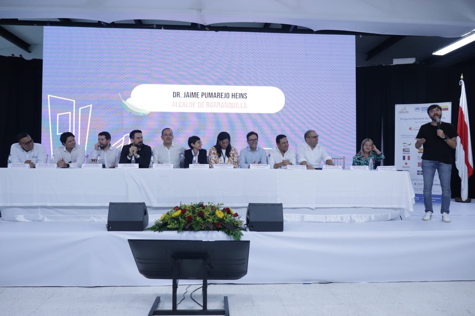 En riesgo personeros en el país