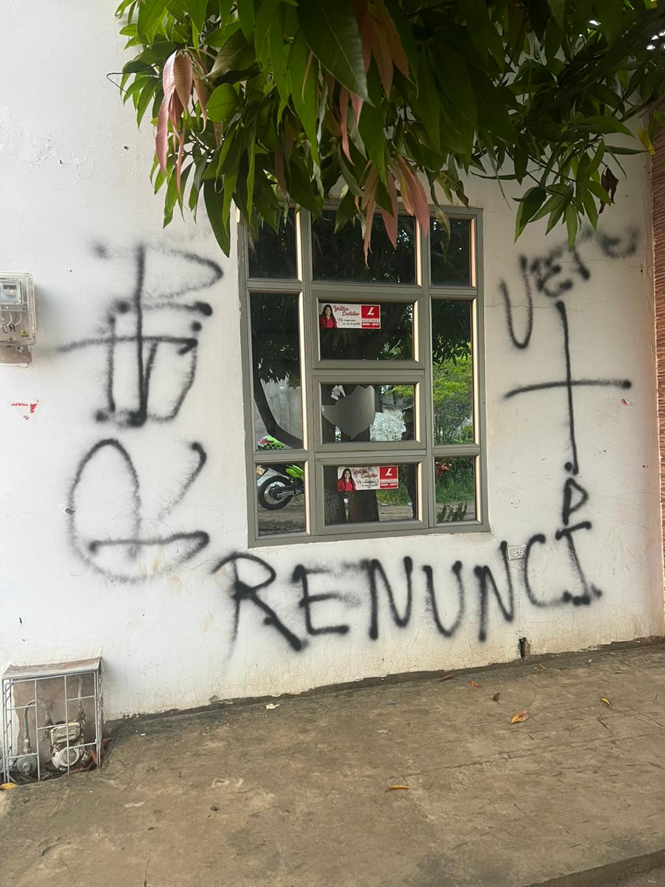 Candidata a la Alcaldía de Calamar, Bolívar denuncia vandalismo en su vivienda