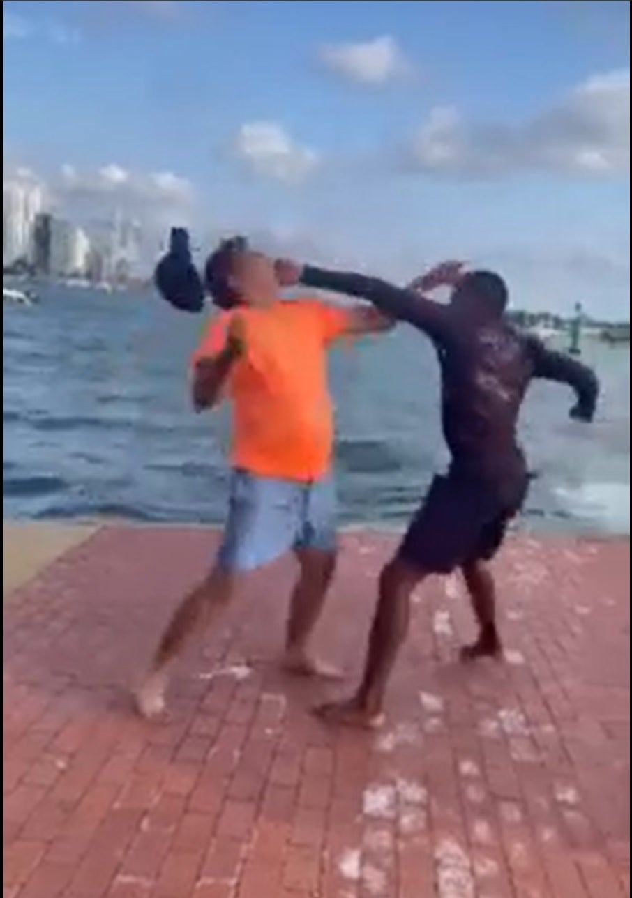 Pelea en el Muelle de la Bodeguita