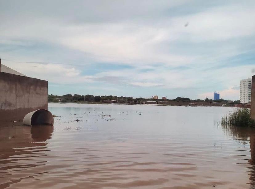 Sector de Villa Fátima es uno de los más afectados por estas inundaciones.