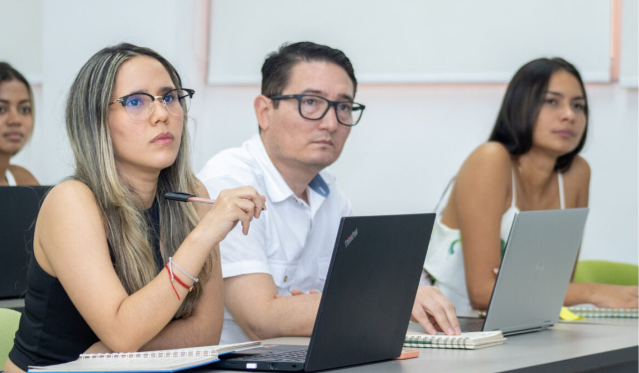 Convocatoria para profesores en la UTB