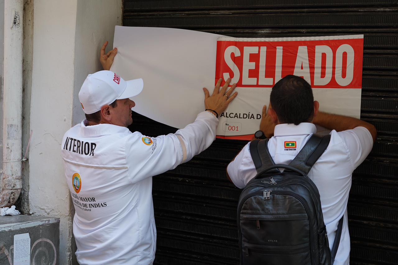 Comercios sellados en Cartagena - Plan Titán 24