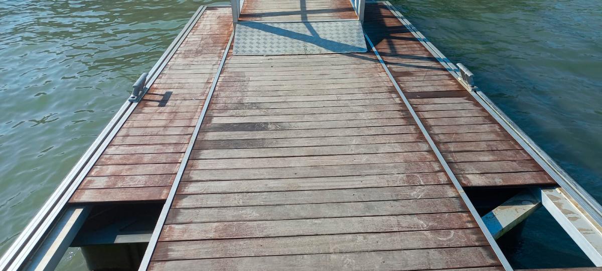 Muelle flotante Punta Arena