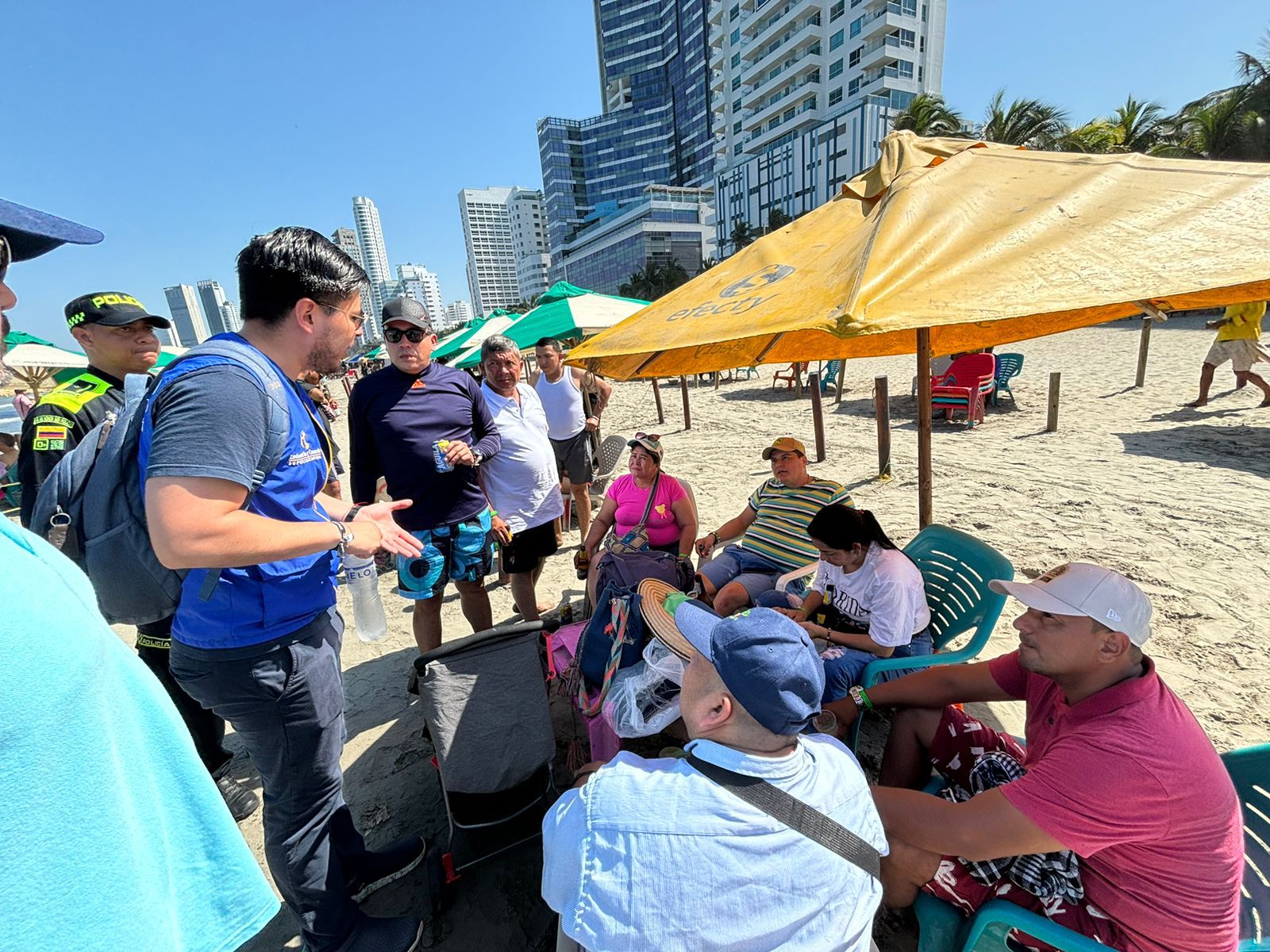 La SIC y autoridades capacitan a consumidores turistas en Cartagena