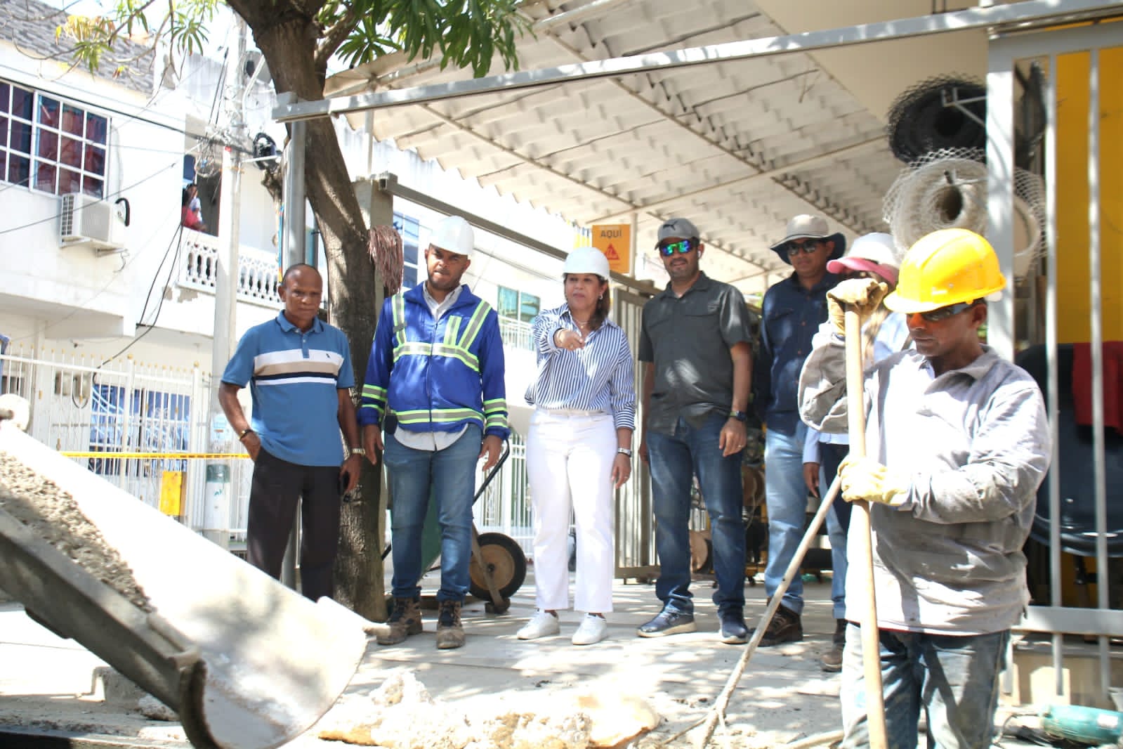 Alcaldesa de Turbaco inspecciona obras