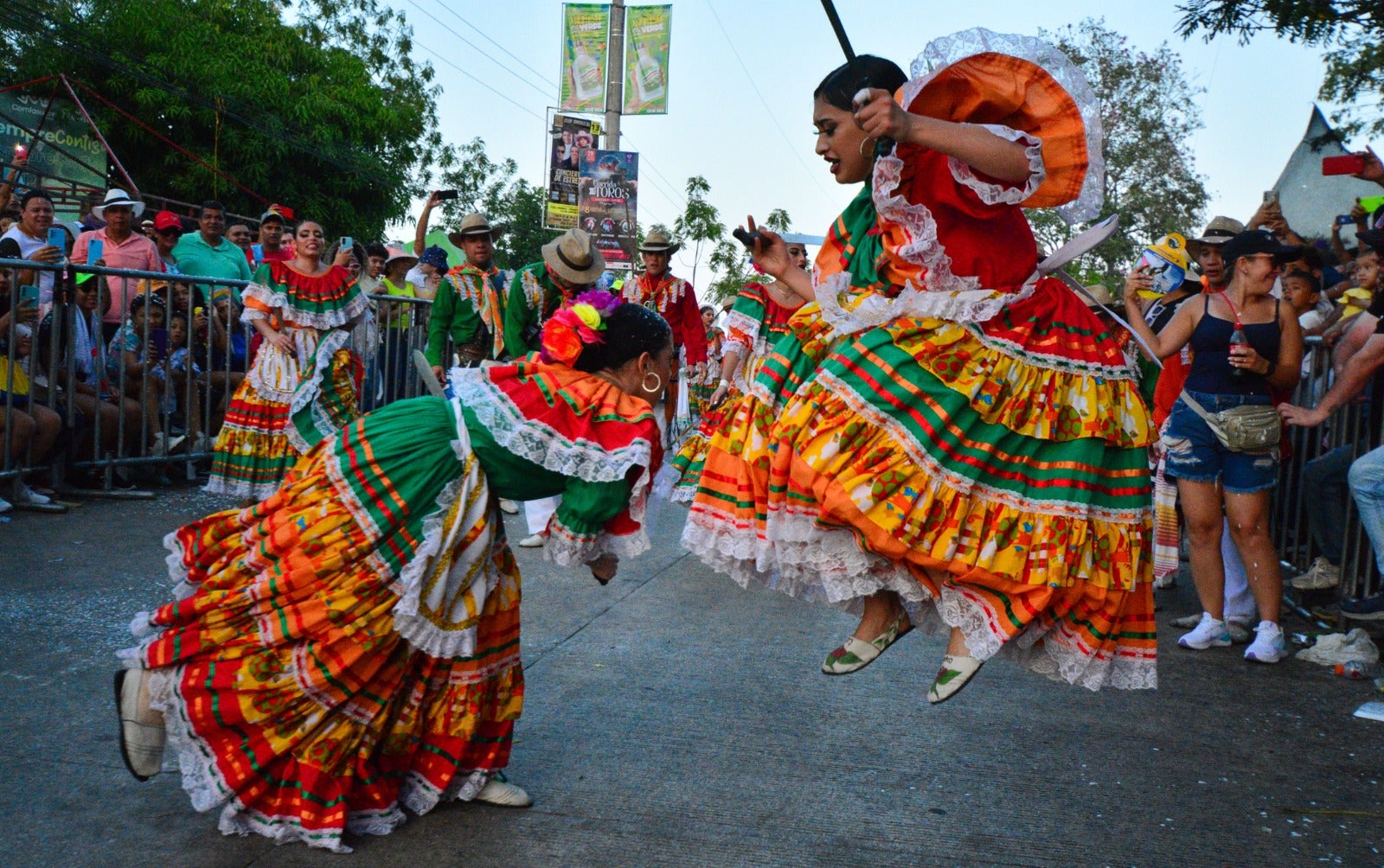 Delegaciones culturales de todo el país se dieron cita en las Fiestas de 20 de Enero