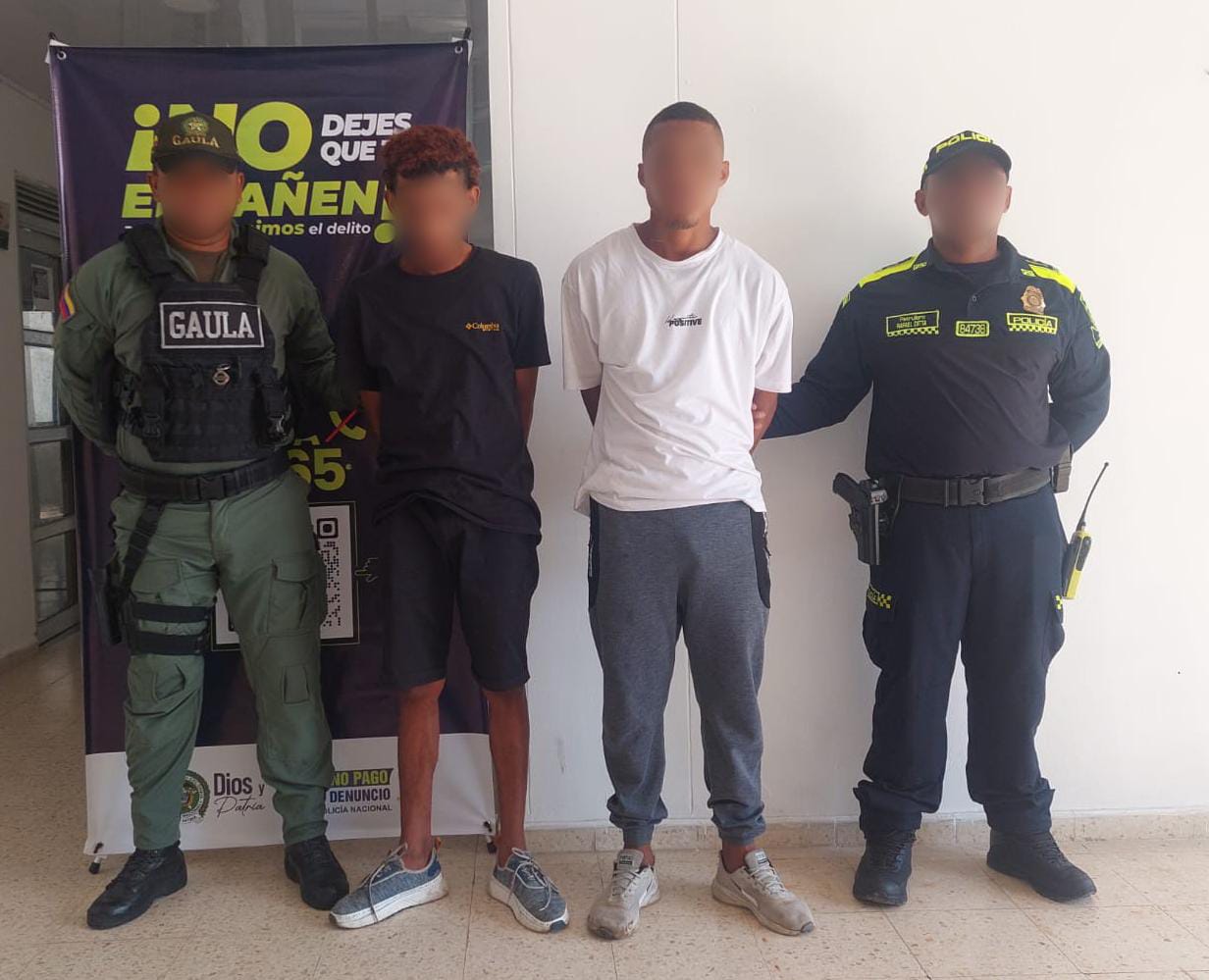 Capturan a dos sujetos señalados de extorsionar negocios con panfletos amenazantes en Cartagena