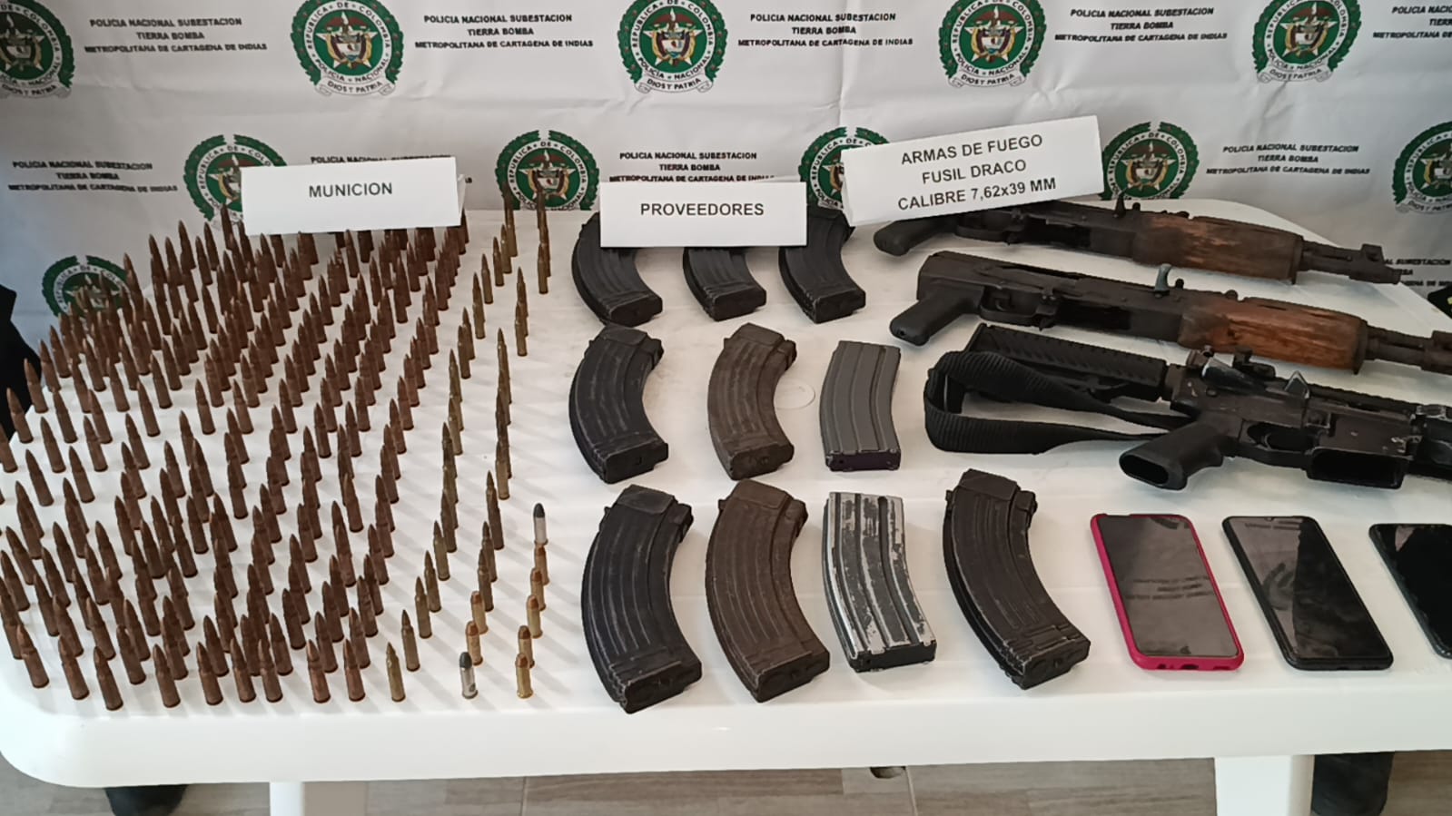 Incautan gigantesco material de guerra de las AGC en zona insular de Cartagena