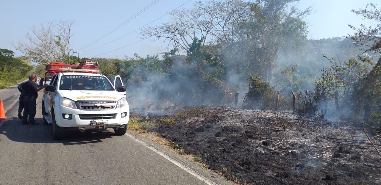 Emergencia en la vía Oriental en Santo Tomás.