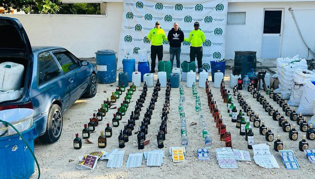 En los allanamientos se hallaron más de 1.150 botellas de diferentes marcas