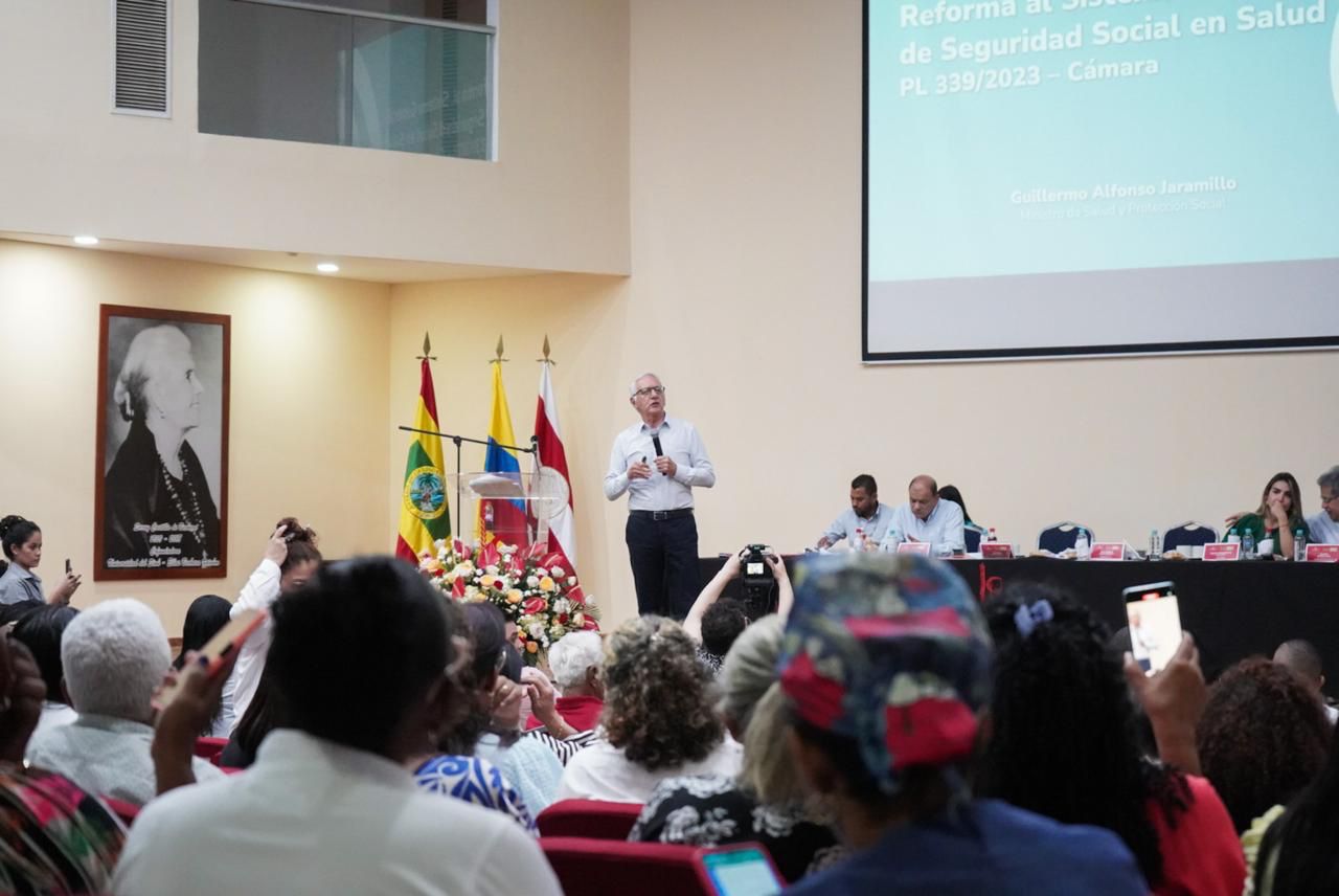 “Ni a mi me han hecho el examen de antígeno prostático”: MinSalud contra las EPS