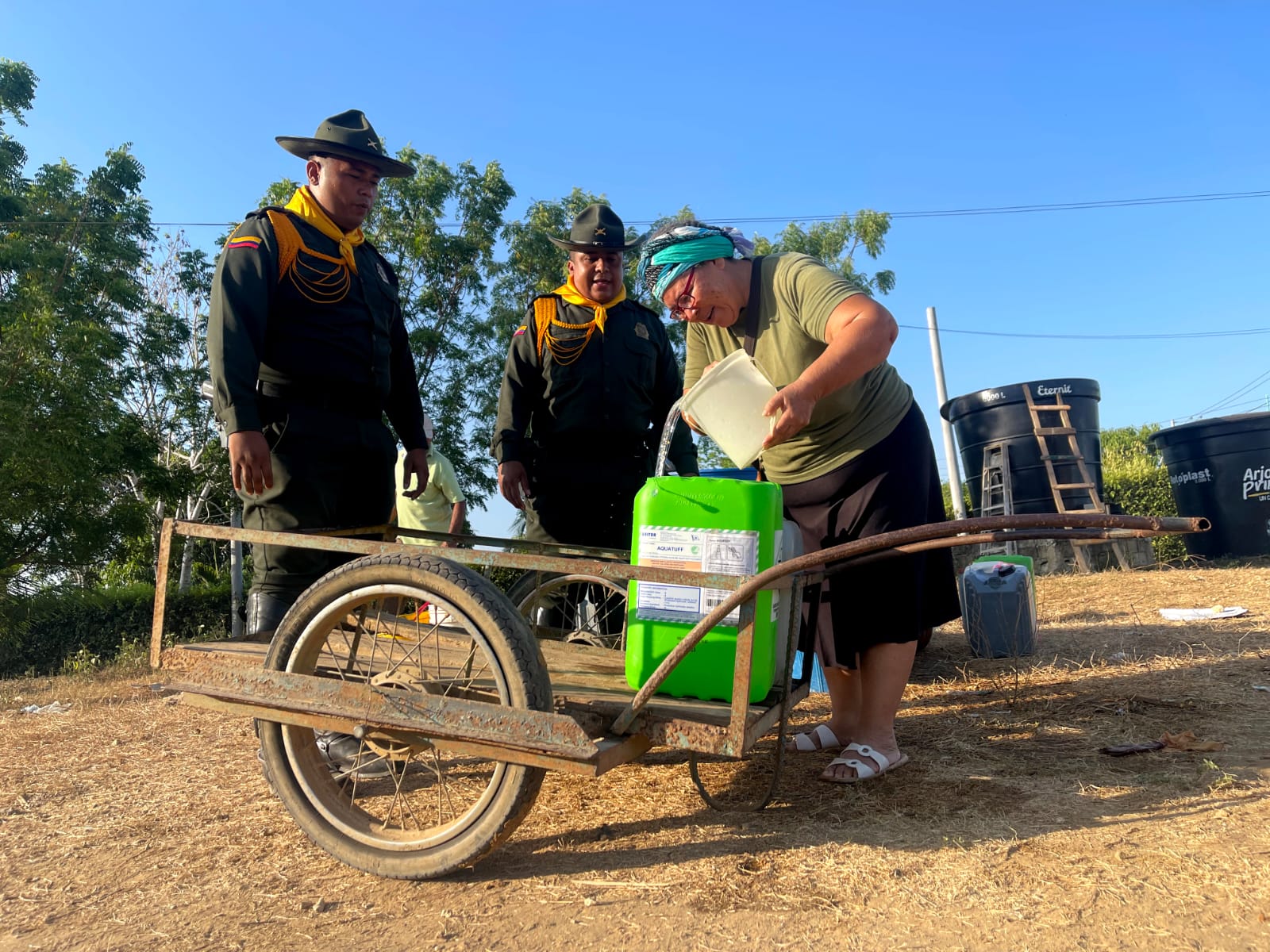 Agua potable a comunidad indígena
