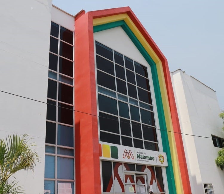 La secretaría de Hacienda confirmó que las deudas sobrepasan los $200 mil millones .