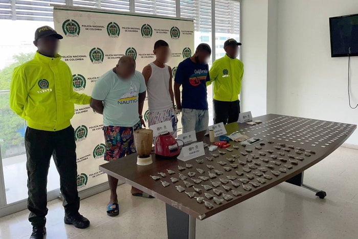 Presuntos vendedores de drogas en Cartagena