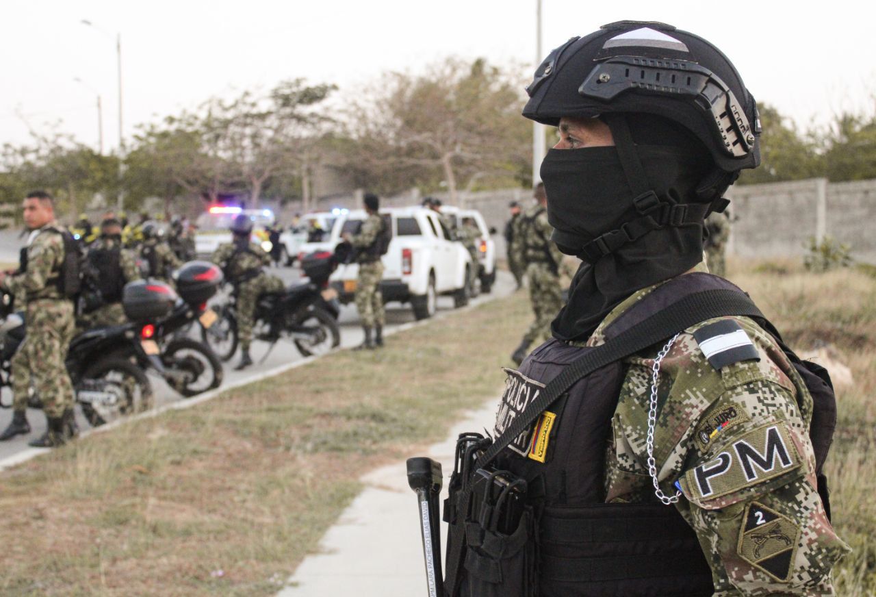 Los operativos contemplan caravanas de seguridad por todo el sector, vigilancia y monitoreo constante con drones de la Policía Nacional.