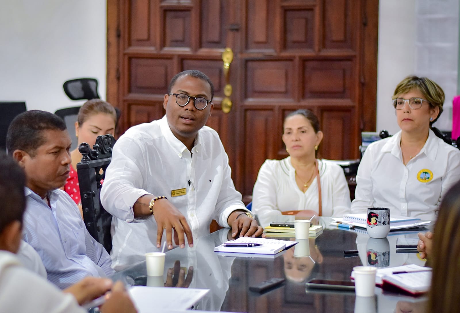 Compradores de Aquarela se reúnen con la Administración Distrital