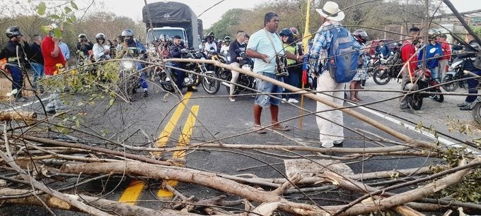 Bloquearon varios puntos