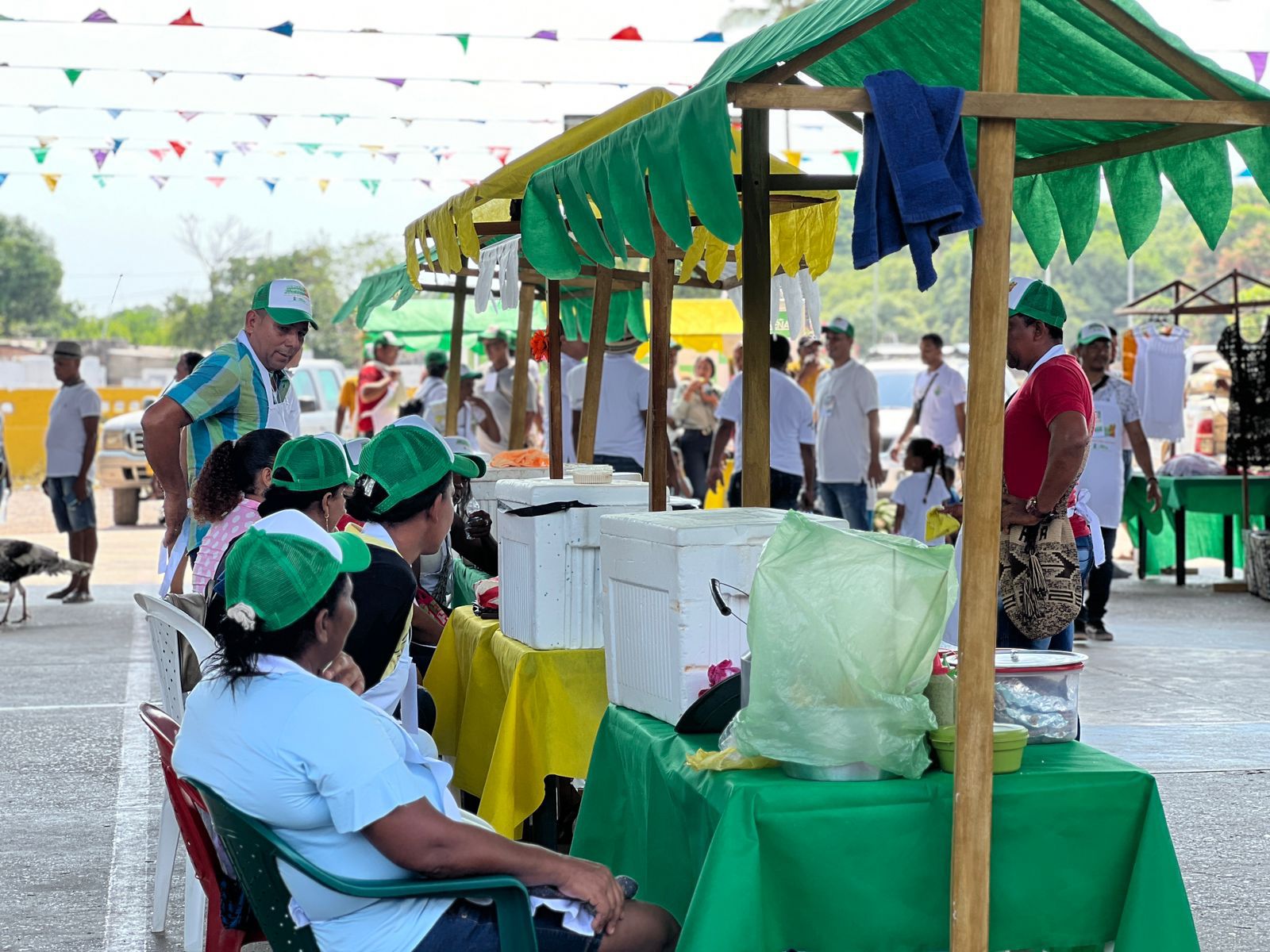 mercado campesino en Bolívar