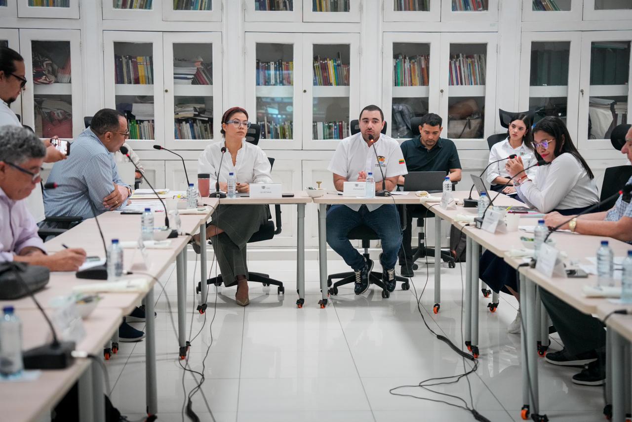 Gobernador de Bolívar, Yamil Arana en la UdeC