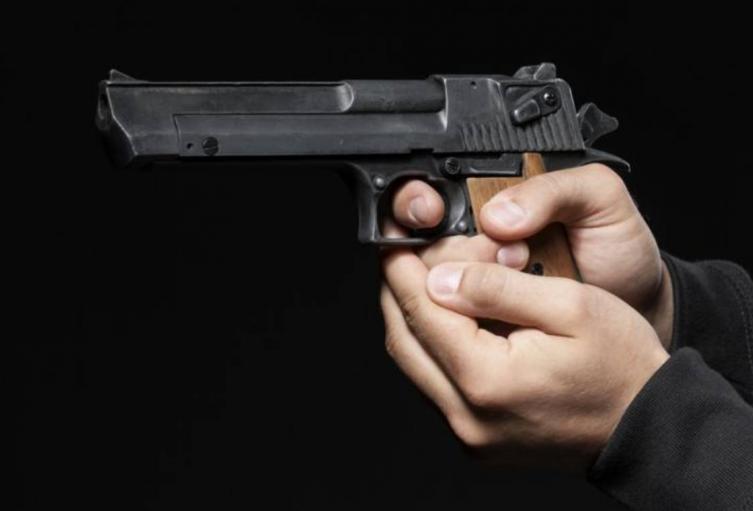 Escoltas de SuperGiros dan de baja a un hombre después de robar uno de sus puntos