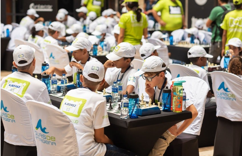 Ajedrez al Parque RCN - Coosalud.