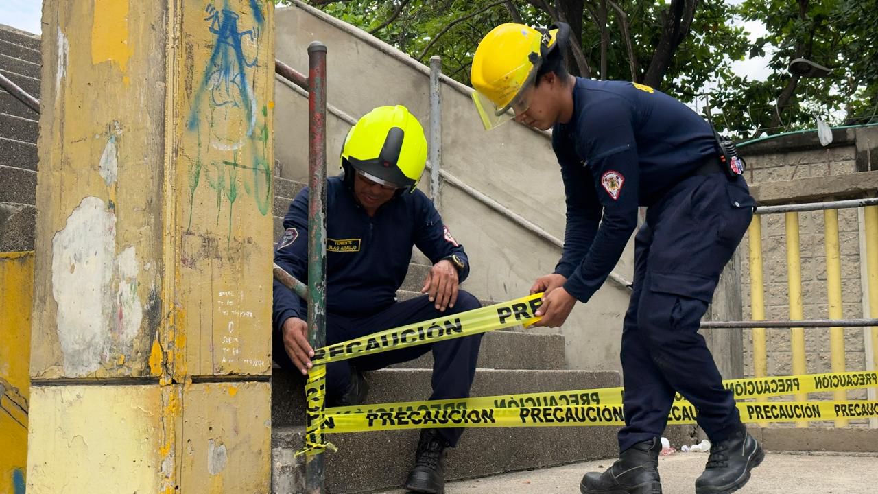 Cierran puente del INEM