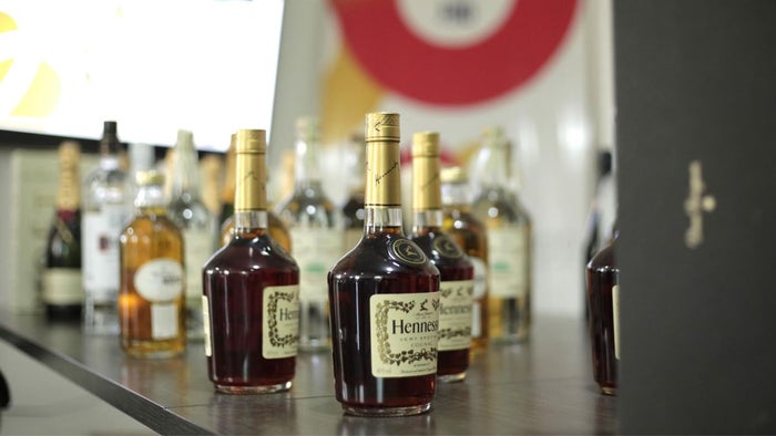 Licores de contrabando incautados en Cartagena