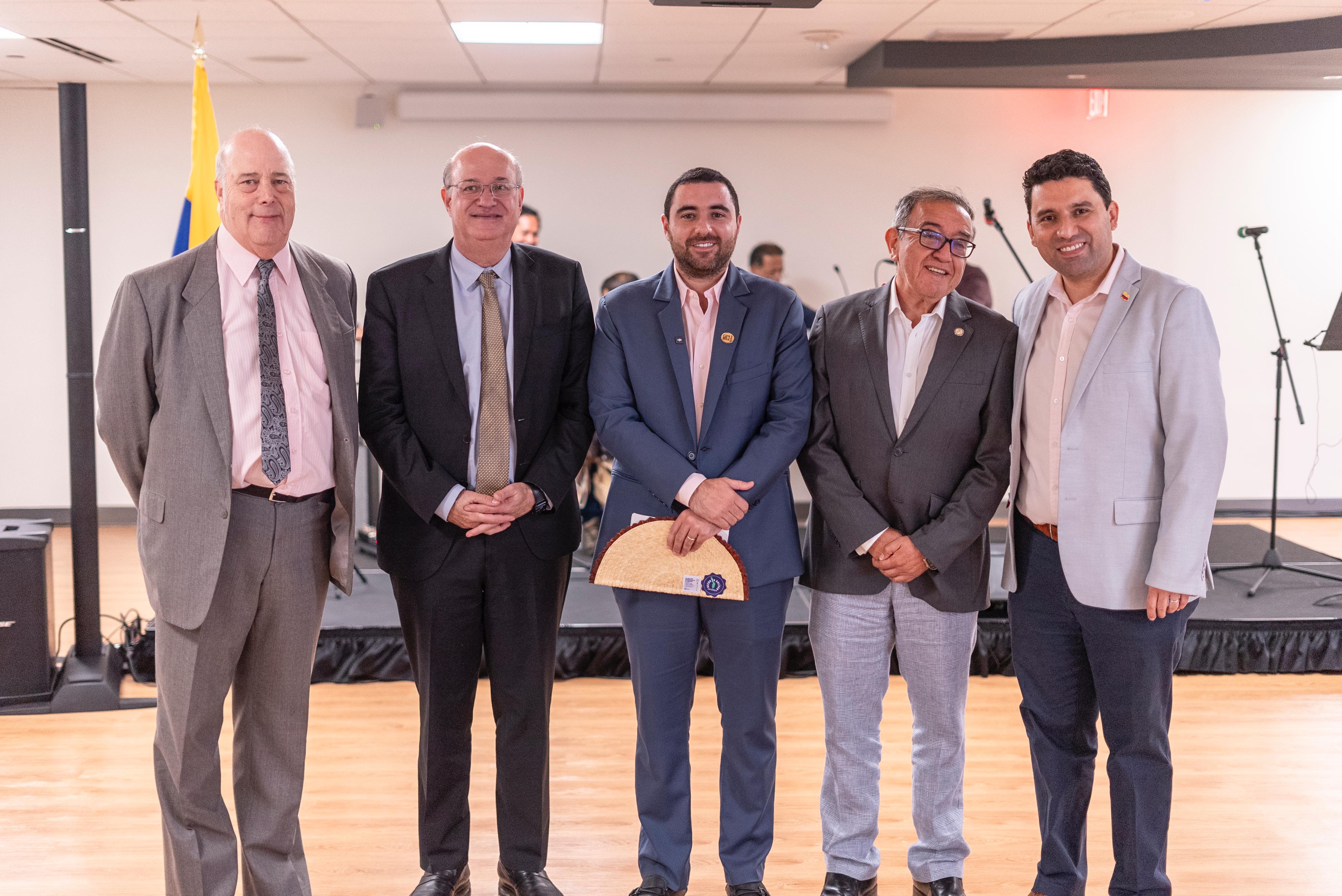 Gobernador de Bolívar, presidente del BID y embajadores ante EEUU y OEA