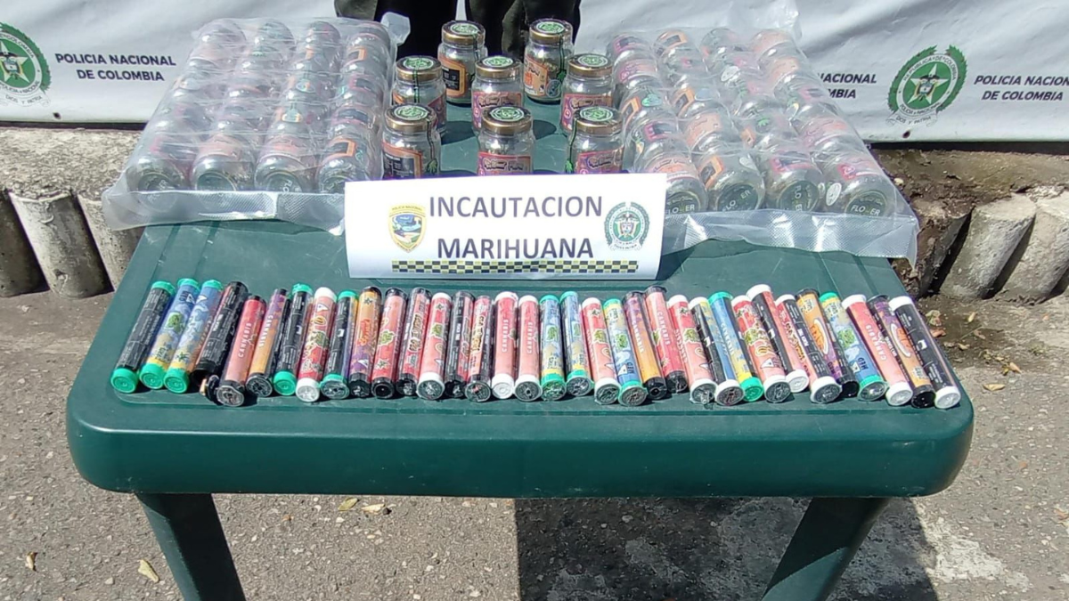 ¡No les llegó la merca! Policía incautó marihuana oculta en encomienda en María la Baja