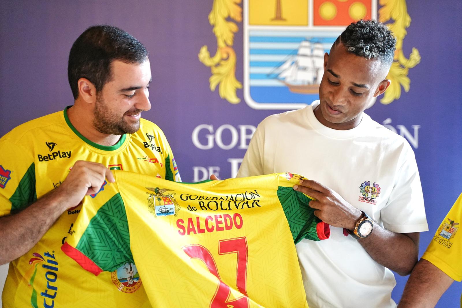 Gobernador de Bolívar, Yamil Arana, y José Salcedo