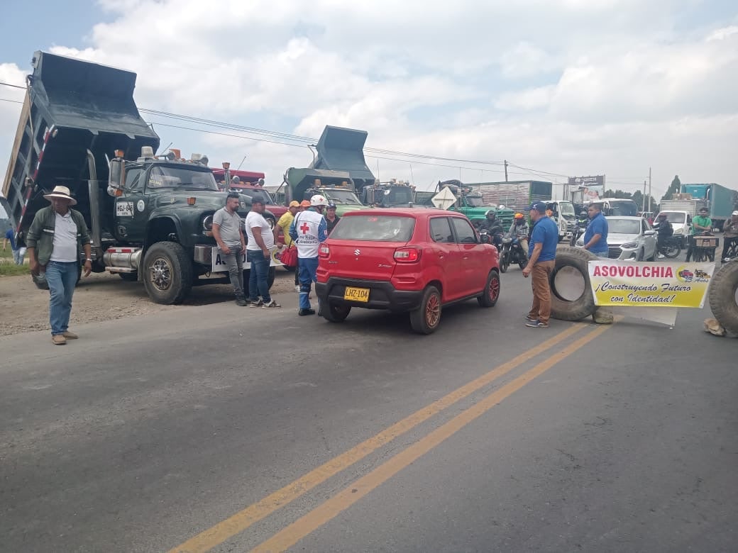 Cruz Roja, bloqueo de camioneros