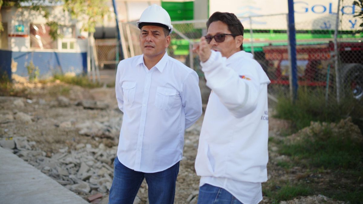 Alcalde Dumek Turbay y secretario de Infraesctructura 2024