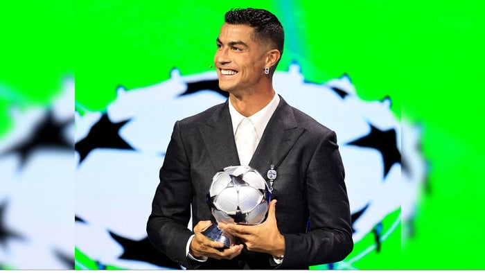 Cristiano Ronaldo en la ceremonia de eleccion de equipos de la champions league 2024
