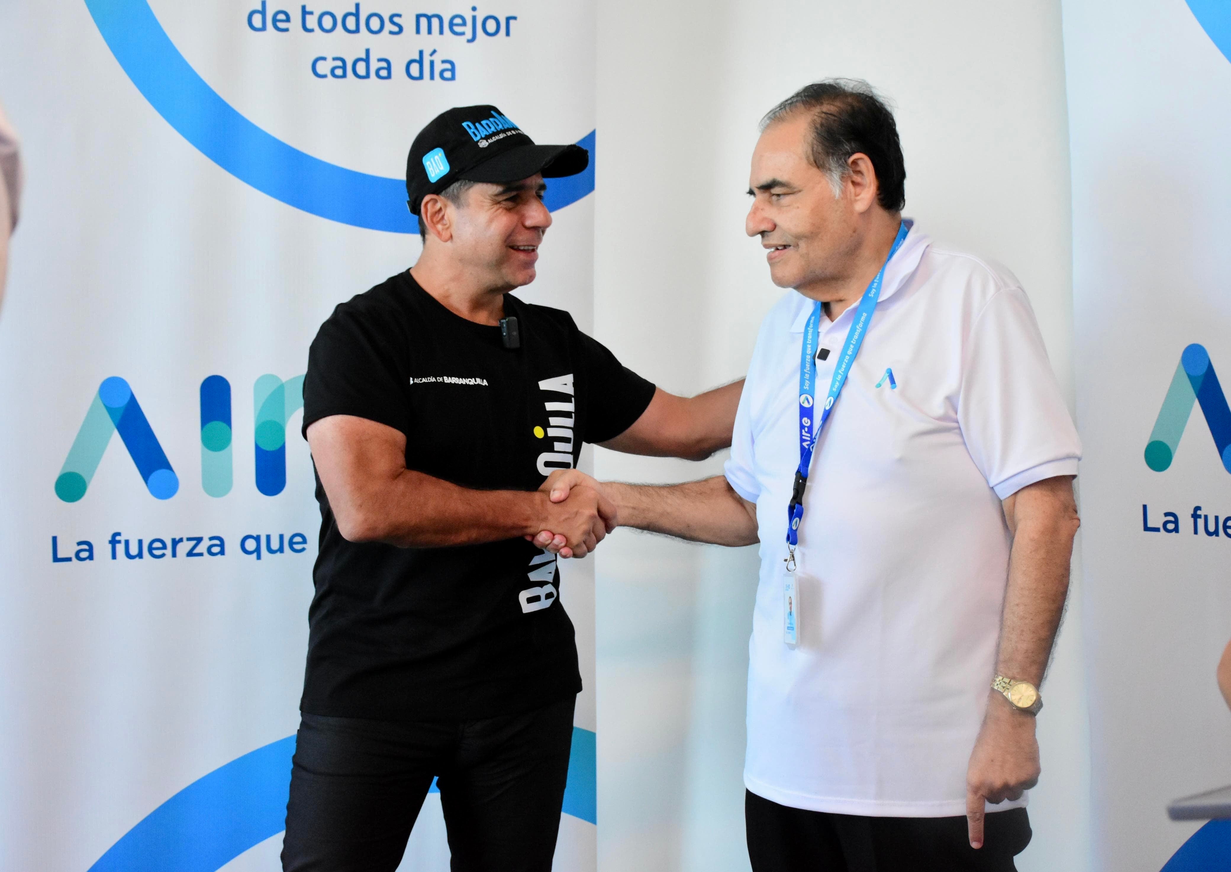 Char anunció que con esta reducción, los usuarios de energía tendrán más facilidad de pagar por el servicio