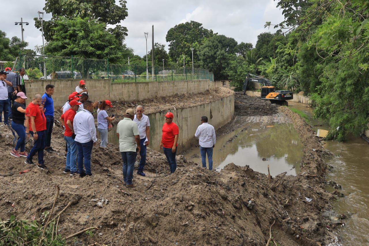 En el arroyo San Blas en Malambo se realizó la limpieza de tres kilómetros