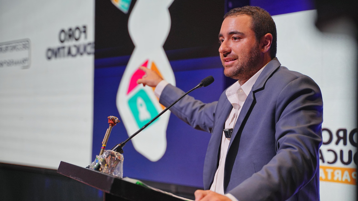 Gobernador de Bolívar en el Foro Educativo Departamental 2024