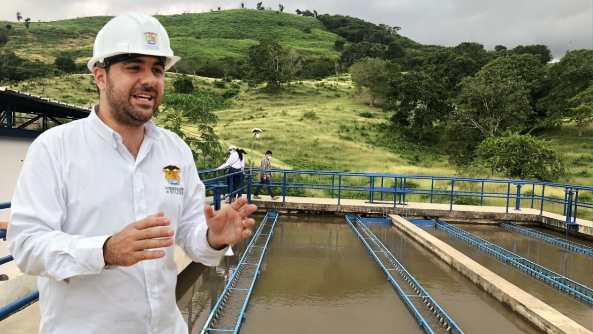 Servicio de agua en San Juan y San Jacinto