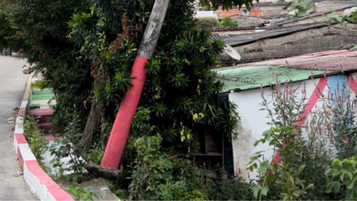 Poste en barrio san Felipe de Barranquilla