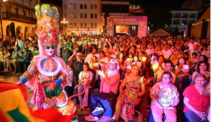 Vive tu plaza en el Centro Histórico de Cartagena