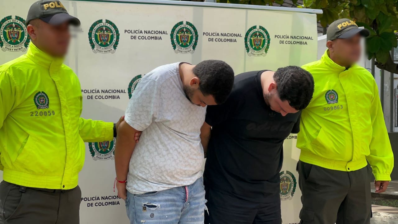 Presuntos integrantes de una banda dedicada al hurto de relojes de alta gama.