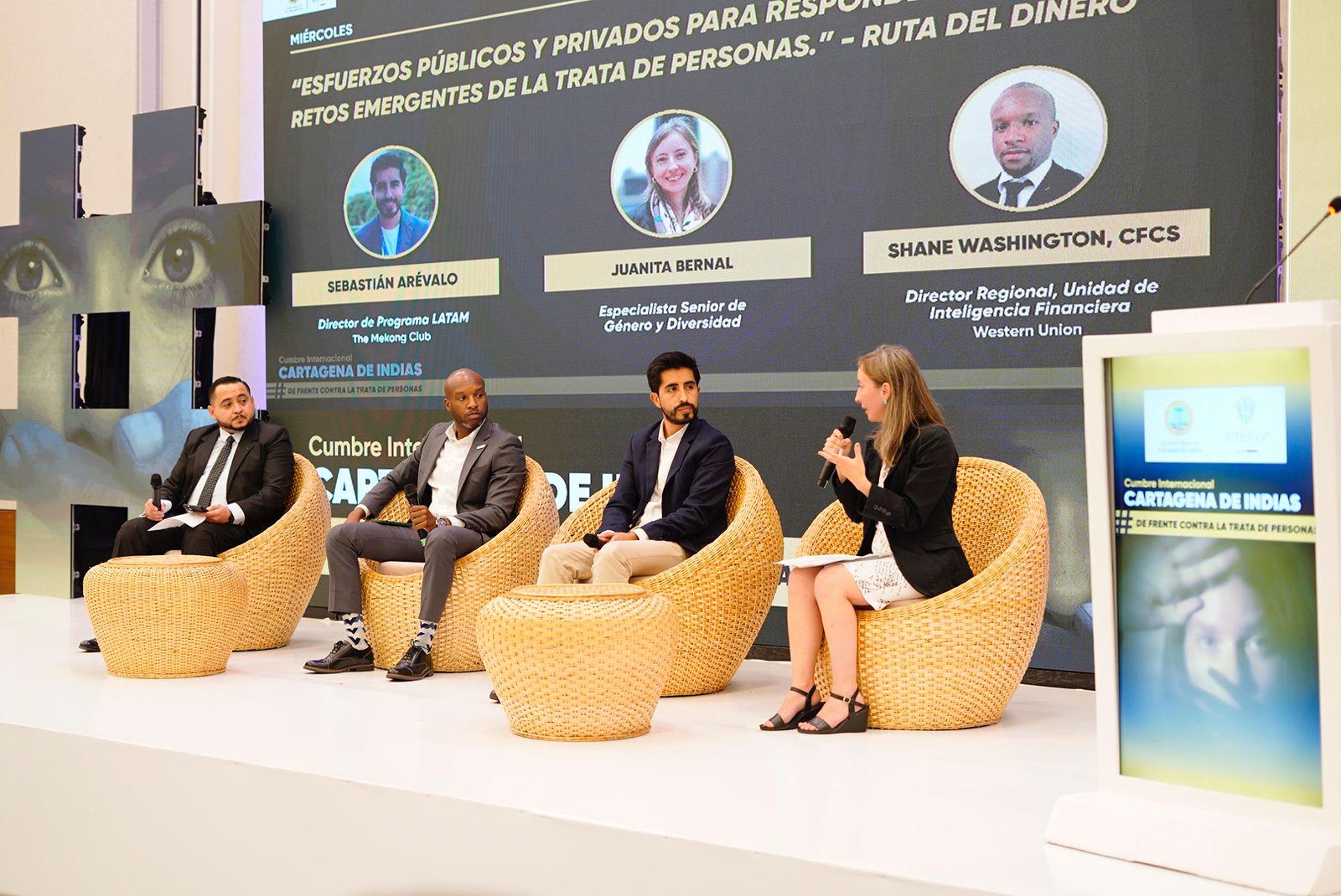 El evento contó con paneles y conversatorios dentro de la agenda.