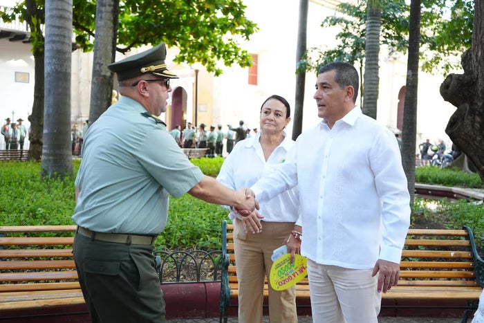 Dumek Turbay, comandante de la Policía Metropolitana de Cartagena Gelvert Peña.